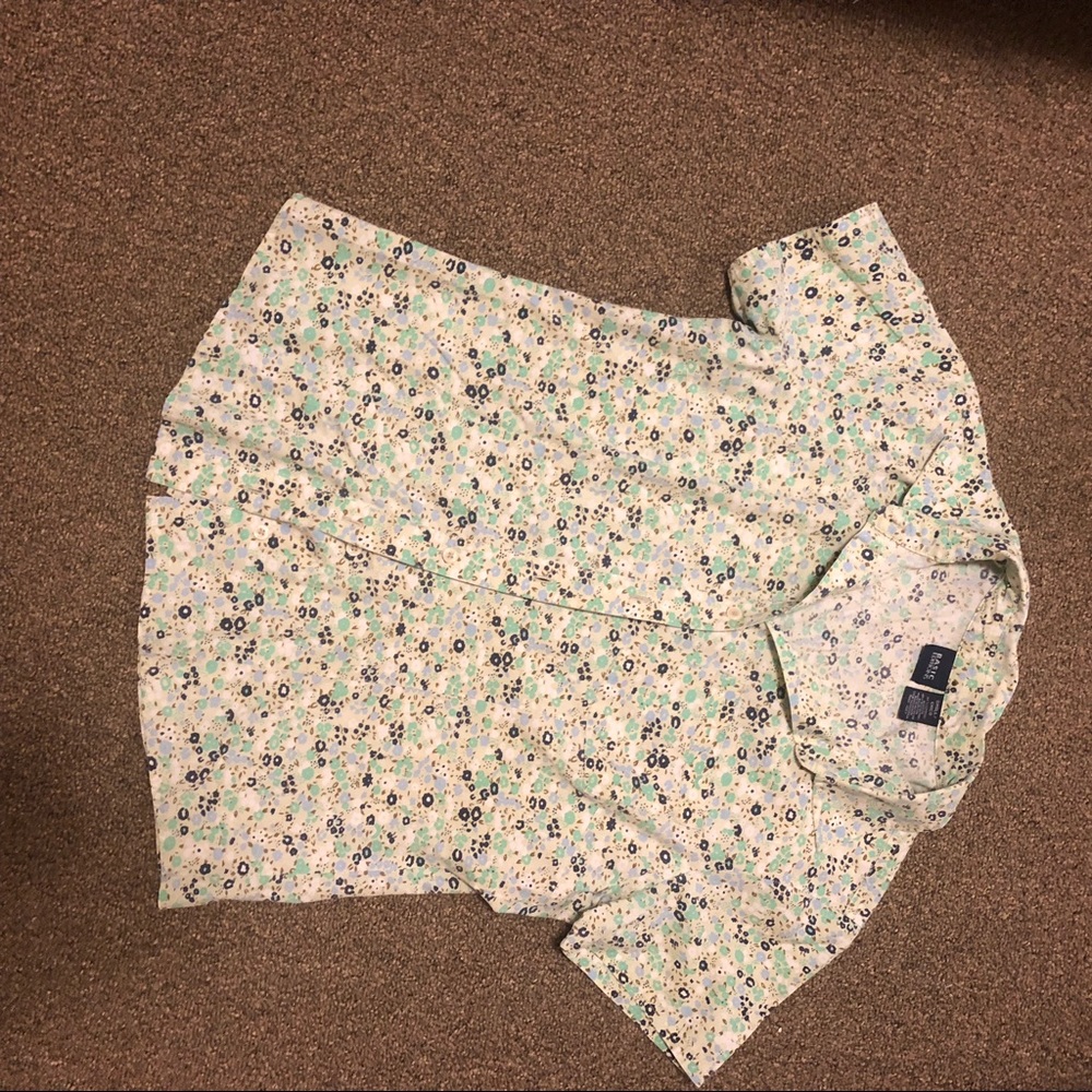 Short sleeve top